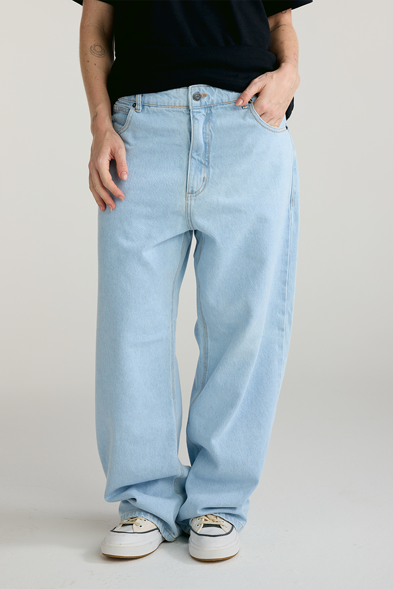 Carnan Standard Jeans