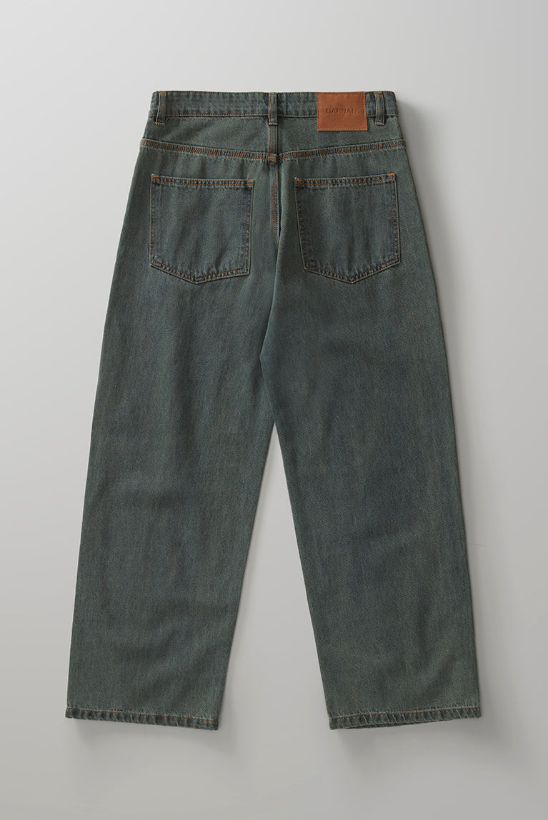 Standard Washed Jeans